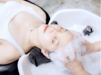 ノネ 甲賀水口店(no.ne)の写真/髪のお悩みに合わせたケアができる、極上のヘッドスパ。髪のお悩みを解決して、心の底からリラックス…。