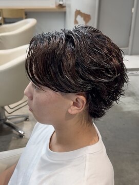 アイトーキョーリタ 渋谷(AI TOKYO Rita) ニュアンスサーフカールラルフカールフェザーパーマ眉毛渋谷