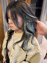 マニア(mania.)&nbsp;ペールブルーイヤリングカラー水色グレージュ透明感カラーロング