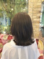 モナン 新宿(Monan) くびれミディアム 切りっぱなし レイヤーカット ワンカール