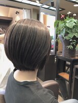 ナトゥーラ 岐阜(Natura)&nbsp;襟足スッキリ前下がりグラデーションボブ☆ベージュグレイカラー