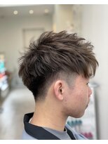 ナンバー アンフィール 渋谷(N° anfeel)&nbsp;爽やかツーブロック刈り上げ束感アップバング