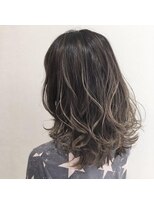 オズギュルヘア(Ozgur hair) ナチュラルグラデーションカラー