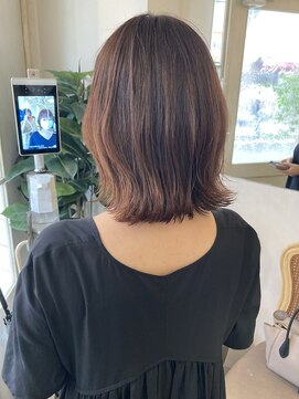 アミュレ(Amule) 大人女子に人気◎外ハネナチュラルウルフミディヘア梅ヶ丘美容室