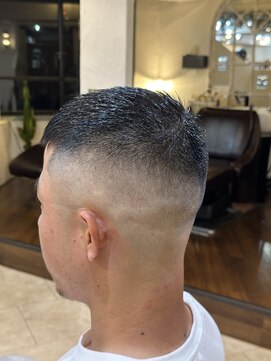 ロストシティ 横浜(LOST CITY) スキンフェード クロップ 【緑川】