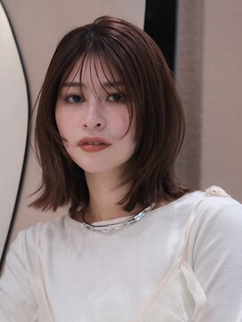 ガーデンヨコハマエスト(GARDEN YOKOHAMA est) ボブルフ　小顔　ミディアム　ボブ　レイヤー　シースルーバング