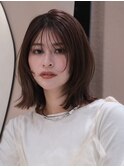 ボブルフ 小顔 ミディアム ボブ レイヤー シースルーバング