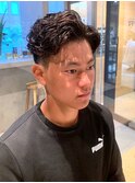 ベリーショート スペインカール アップバング 刈り上げ 束感