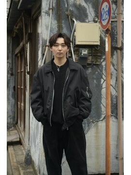 ハイズ(Hy'z) こなれ感抜群!緩めパーマのセンターパート