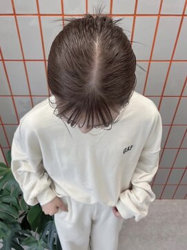 ペレ 梅田(PELE) イメチェン/ホワイトブロンド/外ハネボブ/美髪/梅田