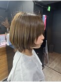 シンプルなのに洗練された透明感カラー／髪質改善トリートメント