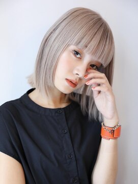 テトラ バイ ネオリーブ 横浜西口店(tetra by neolive) 顔まわりカット ハイトーン ブリーチ 横浜 レイヤー