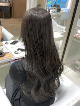 ゼル 新越谷店 ZELE ダークブラウンカラー