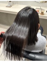 アメリ(ameri)&nbsp;【ameri 田上】酸性ストレートで綺麗に艶髪へ◎