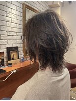 ヘアメイク フレンシア(hair make flencia)&nbsp;こなれ感たっぷりな無造作ウルフ【180スタイル】