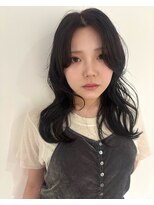ゼン(ZEEN) ラベンダーアッシュ/レイヤーカット 担当:いとうゆい
