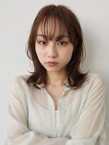 トリッカ 銀座(tricca)&nbsp;くびれミディ/レイヤーカット/外ハネスタイル/ブラウンカラー