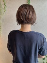 フゥカ 売市店(fuka)&nbsp;首元スッキリ　長く綺麗にみえるショートボブ