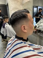 エフエム 明大前(FM)&nbsp;バーバー　ツーブロック/刈り上げ/アップバング/フェードカット