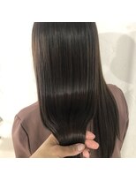 アンフィシュピトロワ(AnFye spi tlow)&nbsp;［AnFye］しなやかな手触り縮毛矯正