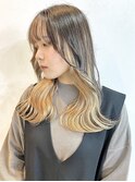 派手にするならこれ！アンブレラカラーブロンドベージュ
