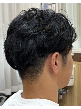 シノン(si-non) スペインカール2ブロック刈り上げマッシュ