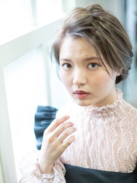 スタリー(Starry) シニヨン風まとめ髪20代/30代/40代/ハレマチ通り