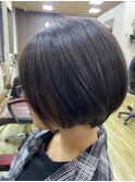 ショートボブ