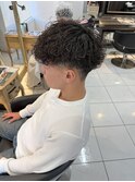 波巻きパーマ 波巻きスパイラルパーマ メンズパーマ 刈り上げ