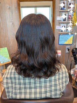 エニシ(Enishi) ゆるふわコテ巻き風パーマ