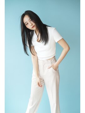 ルフュージュ バイ プロデュース 相模大野店(Refuge by Produce) 暗髪/レイヤーカット/長めバング