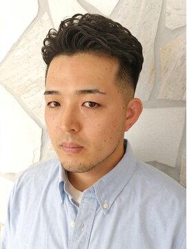 ヨシザワインク バンダイ(YOSHIZAWA Inc. BANDAI) 新発田万代理容バーバーフェードアイロンパーマ濡れパン色気渋い