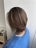 ヴィアンカ(Vianca)&nbsp;海外風ナチュラルハイライト×レイヤーカット