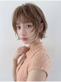 顔周りレイヤーショート/透明感ミルクティーベージュ艶髪p浦和