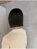 パツっときりっぱなしストレートボブ