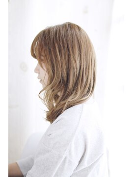 シュシュット(chouchoute) 吉祥寺3分/ウォーターフォール毛先パーマ黒髪ことりベージュ/075