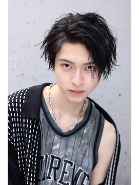 ネイビー(NAVY) メンズ ミディアムツイストパーマ スパイラルパーマ  髪質改善