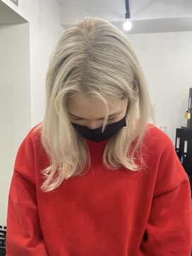 トリップ 大名(Trip) ホワイトブローランド