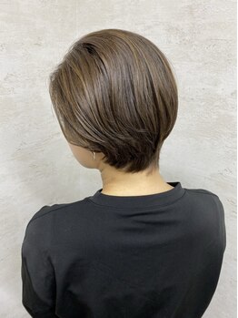 ラナヘアー(lana hair)の写真/パーマいらず！カットのみの施術で、ボリューム感UPのスタイルに☆あなたにピッタリな髪をいたわるMENUを。