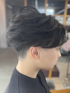 ザコーストバイネオリーブ 辻堂店(The coast by neolive) フェザーパーマフェザーショート刈り上げセンターパート辻堂