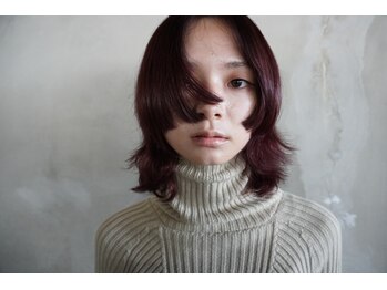 レプリカ(REPLICA +brucke)の写真/確かな経験と技術を持った女性staffがお出迎え！アンニュイ～エッジの効いたstyleまで、トータルで可愛く☆