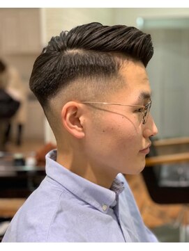 ハウリーヘアアンドスパ(HAURY hair&spa) フェードカット