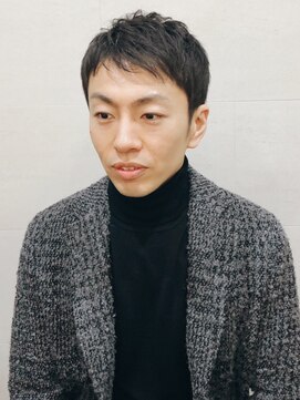 グレイスフル バーバープラチナム 六本木店(Graceful Barber platinum) スーツやビジカジファッションに◎メンズショート＜理容師＞