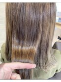 美髪を目指す艶さらトリートメント
