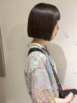 ラミエ バイ メルト 吉祥寺(lamie by melt) "久保田"ぱつっとまとまるボブ地毛風ストレート縮毛矯正