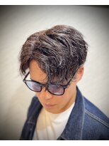 プラウド(PROUD)&nbsp;緩めパーマメンズマッシュウルフカットツイスパ/田町/バーバー