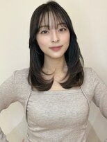 内巻きワンカール内巻きレイヤーぱっつん前髪レイヤーロング