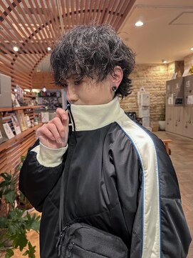 マッシュ アドベ 八戸ノ里(MASHU ADOBE) メンズ・レディースどちらも◎ショートウルフパーマ