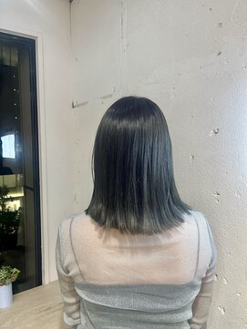 ヘアーワークス ヘルム 渋谷店(HAIR WORKS HELM) [HELM渋谷]アッシュカーキ