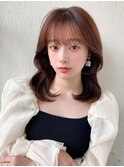 韓国風レイヤー/外ハネくびれ/ミディアムレイヤー/ぱっつん前髪